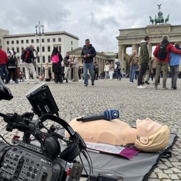 World Restart A Heart Day